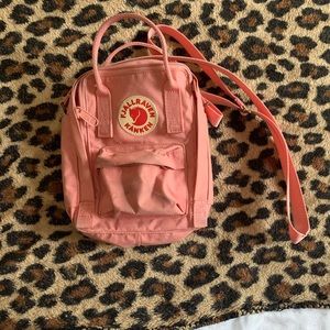 Pink fjallraven Kanken mini sling bag